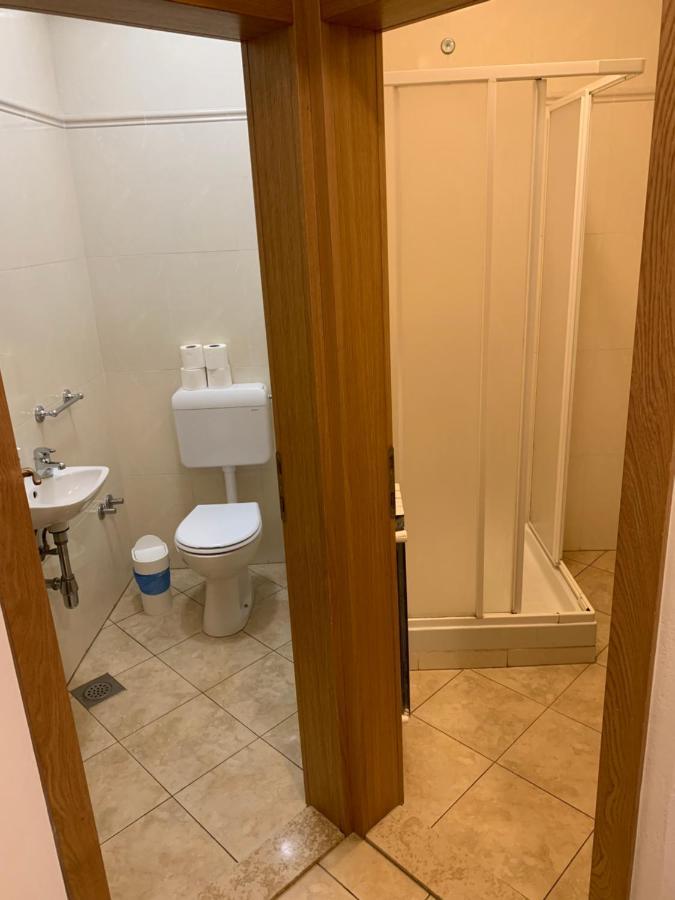 Bed and Breakfast Vila Albatros Ровінь Екстер'єр фото