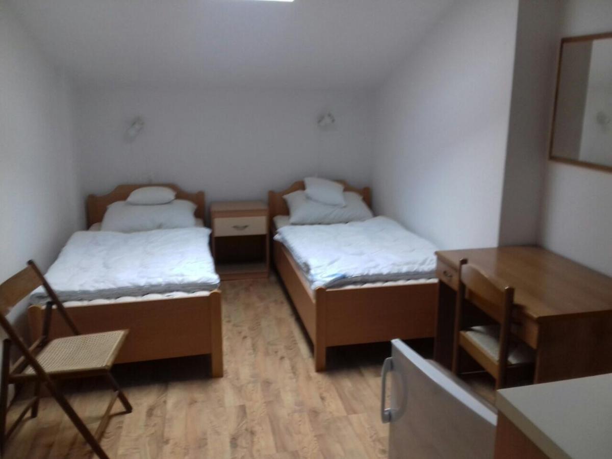Bed and Breakfast Vila Albatros Ровінь Екстер'єр фото